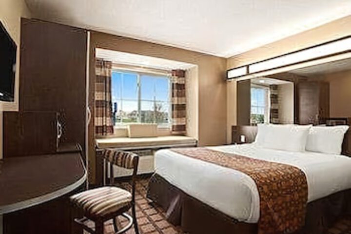 Microtel Inn & Suites By Wyndham Marion/Cedar Rapids - thumb 5