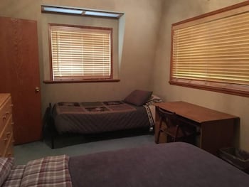 Hopes Cabin - thumb 2