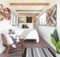 Cute Tiny Container House 12 min to Magnolia Silos - Tourism Bookings