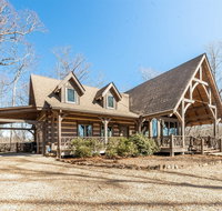 Brevard Luxury Cabin - Tourism Bookings