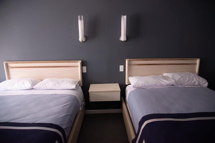 The Grand Motel - thumb 3