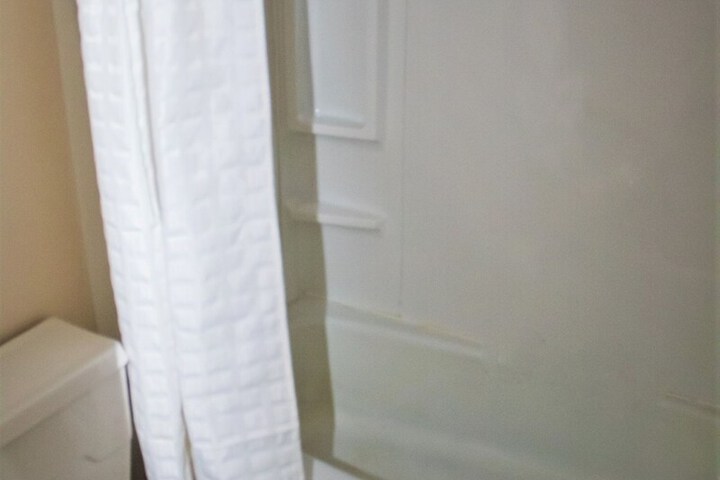 The Grand Motel - thumb 1