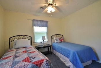 3256 Chautauqua Ave. 2 Bedroom Home - thumb 4