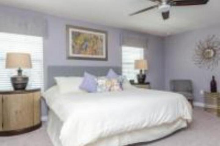 Ultimate 6 Bed Villa With Spa & Pool - thumb 3