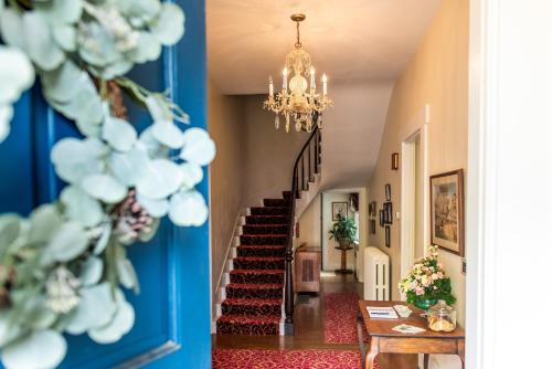 Copper Beech Manor Bed & Breakfast - thumb 1