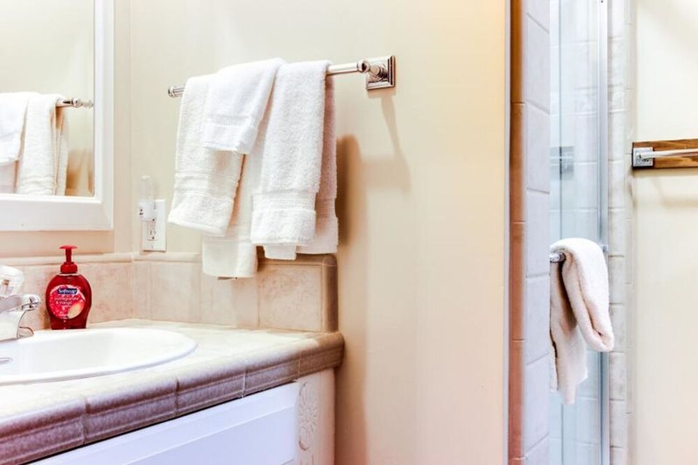 Tahoe Taverns 101 By Tahoe Mountain Properties - thumb 6