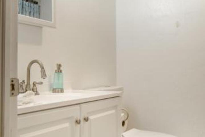 Born To Wander - thumb 5