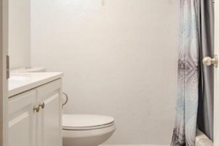 Born To Wander - thumb 7