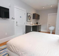 A Stylish Stay w / a Queen Bed Heated Floors.. 32 - Tourism Bookings