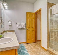 Moab Rim View - Tourism Bookings