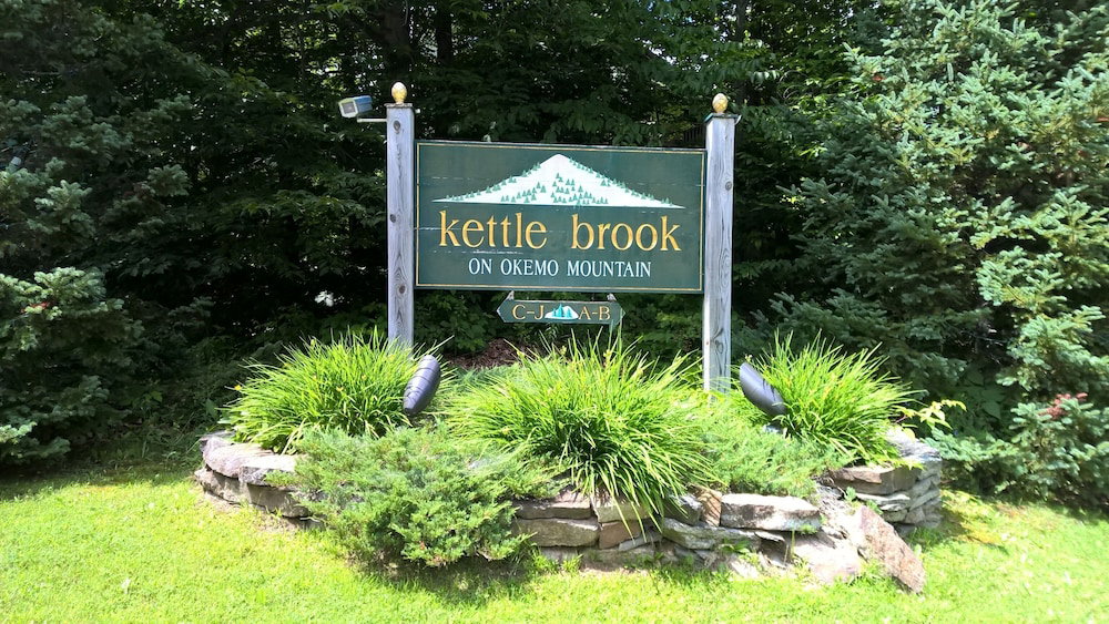 2 Br In Kettle Brook- Okemo 2 Bedroom Condo - thumb 5