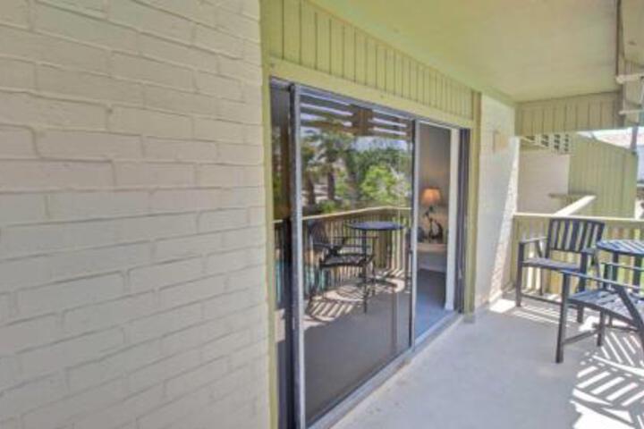 212 Condo - thumb 2