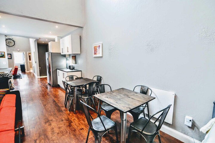 1345 Hunt 2nd Floor 2 Br Apts - thumb 6