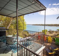 Waterfront Grace 3 Bedroom Home - Tourism Bookings