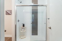 Convenient Condo Near OHare  Midway Airport OAK7