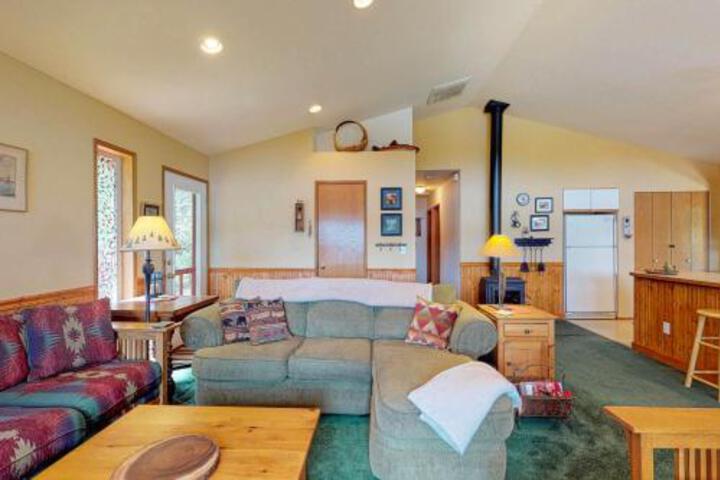 Mission Lakefront Paradise - thumb 2