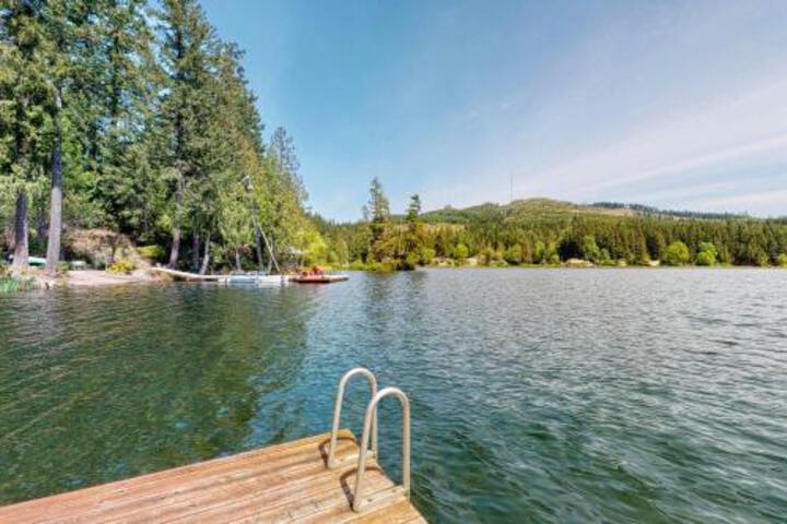 Mission Lakefront Paradise - thumb 1