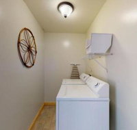 Bears Den - USA Accommodation