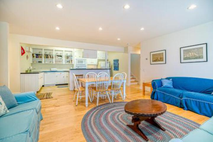 Compass Rose - thumb 1