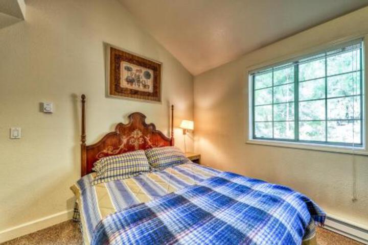 Crown Point Hideaway - thumb 3