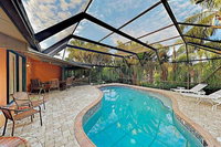 Tropical Gem on Water Home