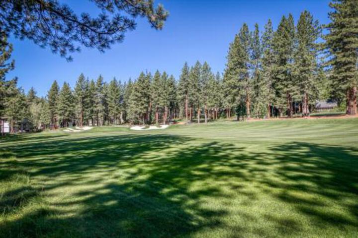 Fairway Park Cabin - thumb 4