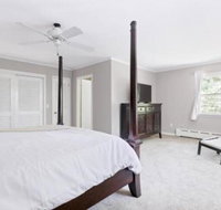 The Parkside Retreat in Noyac - USA Accommodation