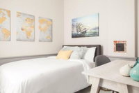 Capt Bertram Manor Heart of Salem KingBed 89 Walkscore