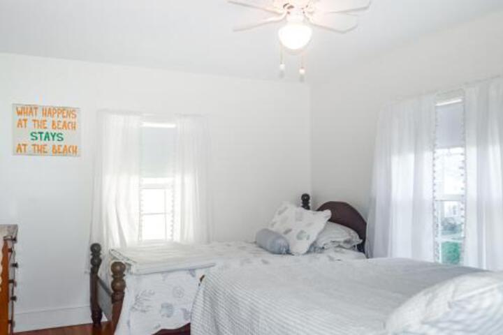 The Captains Ship - thumb 1