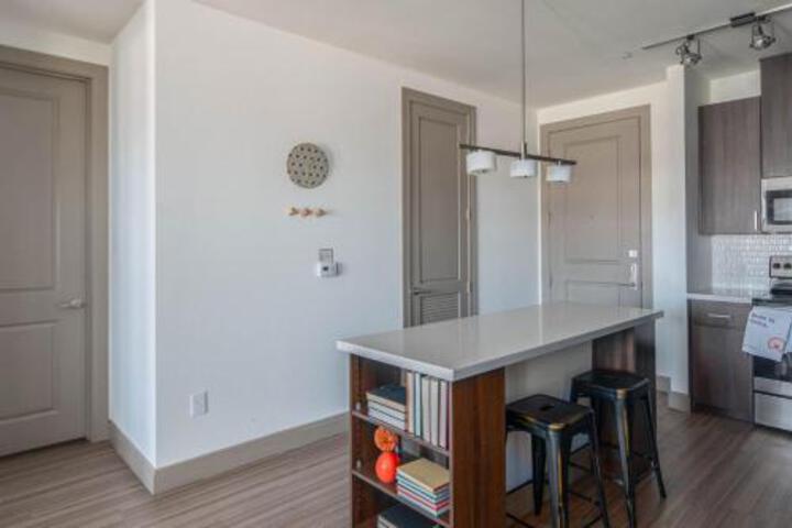 Modern 1BR On Tempe Town Lake #2006 By WanderJaunt - thumb 1