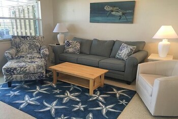 2812 S-fins To The Left 2 Bedroom Villa - thumb 4