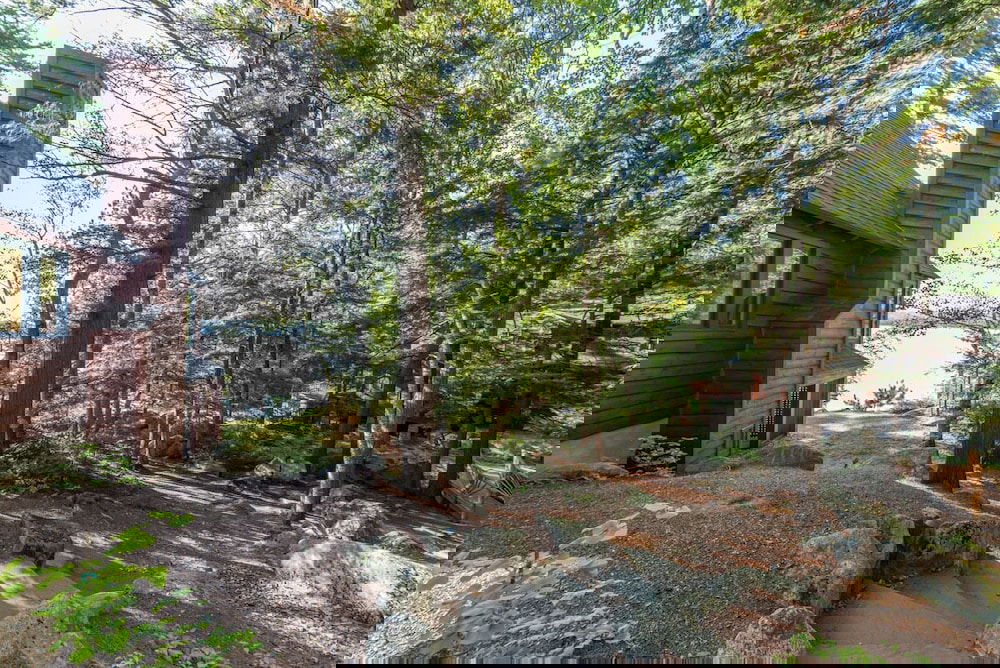 Lake Winnipesaukee Waterfront 318 - thumb 4