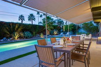 3Br / 2Ba The Bowie House Mid Century Modern W / Pool  Spa Home