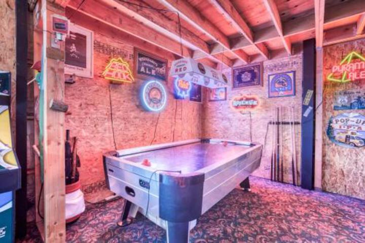 Getaway Bar On Easy Street - thumb 2