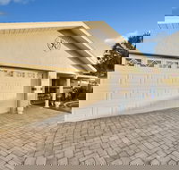 Apollo Beach W/ Pool Room To Entertain Pet Friendly 6 Bedroom Home - Tourism Bookings