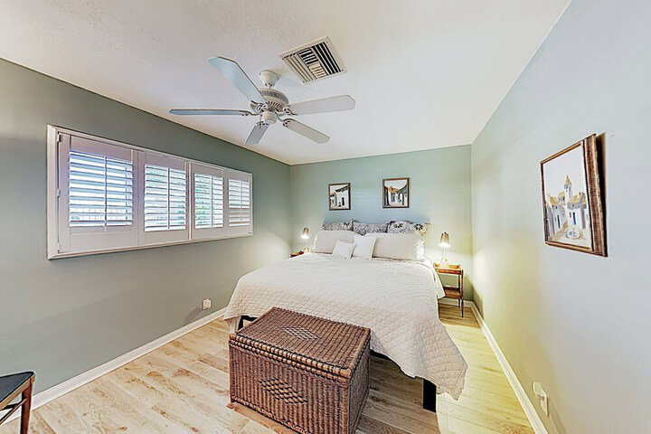 New Listing! Deepwell Oasis W / Casita Pool & Spa 4 Bedroom Home - thumb 4