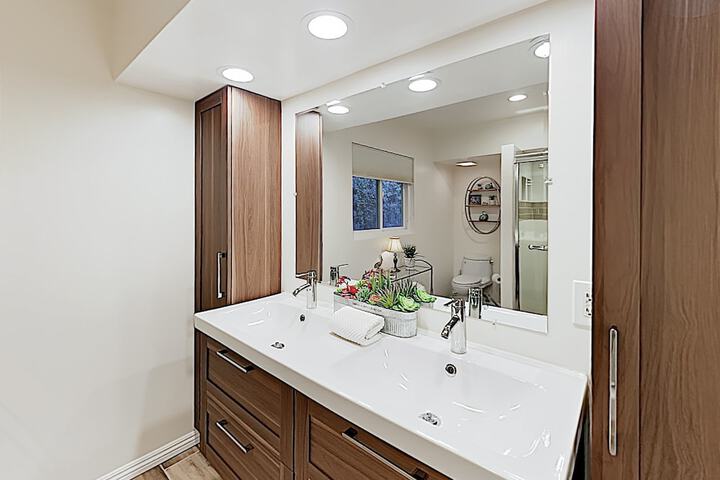 New Listing! Deepwell Oasis W / Casita Pool & Spa 4 Bedroom Home - thumb 6