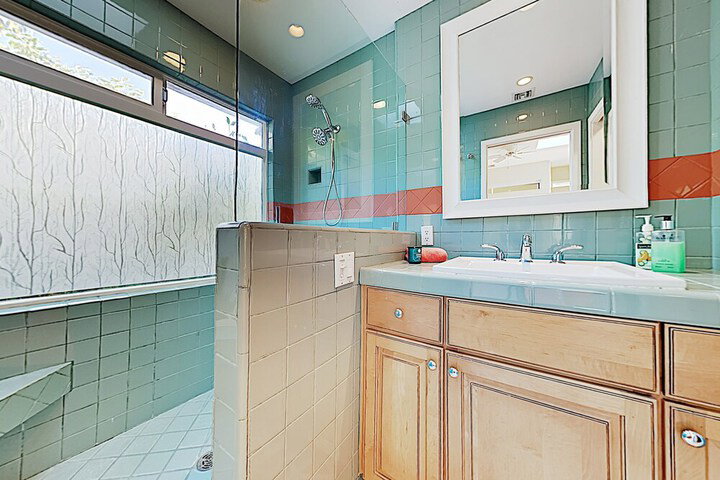 New Listing! Deepwell Oasis W / Casita Pool & Spa 4 Bedroom Home - thumb 5