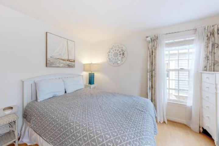 White Picket - thumb 6