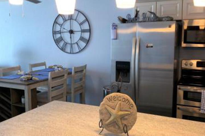 0403 Condo - thumb 3