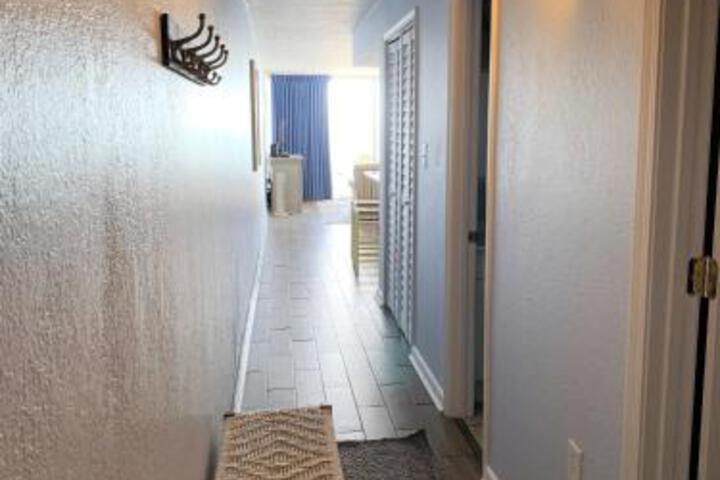 0403 Condo - thumb 6