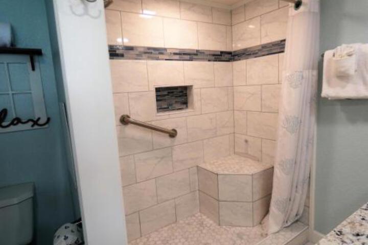 1201 Condo - thumb 2