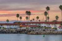 Oceanside Marina Suites