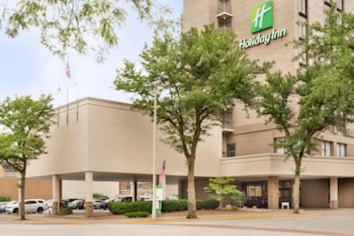Holiday Inn Rock Island, An IHG Hotel - thumb 0