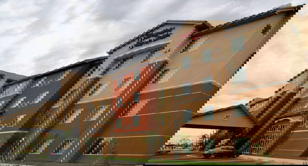 Hampton Inn & Suites Bakersfield North-Airport - thumb 0