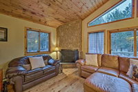 Jewett Cabin w / Viewing Deck 10 Mins to Skiing