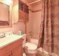 Wonderful Beech Mountain House w / Forest Views - Tourism Bookings