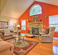 5 Star Roomy Tranquil Pocono Home Hike Ski Golf - Tourism Bookings