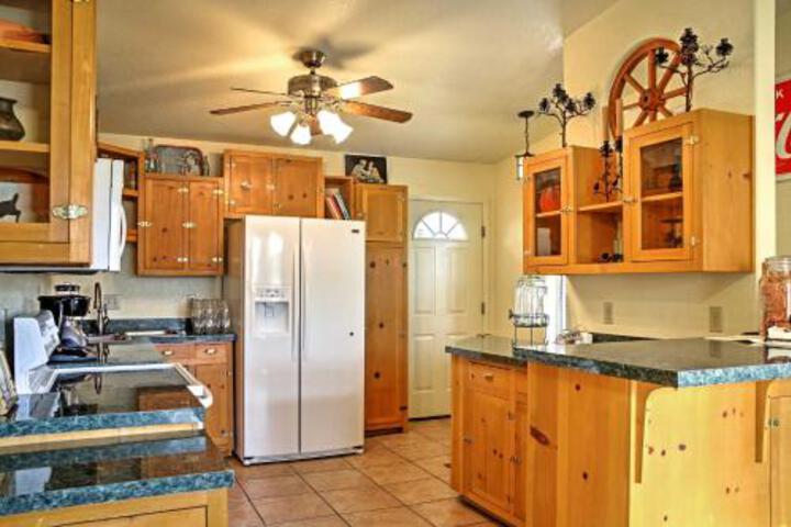 Quiet Ruidoso Cabin 10 Mins To Grindstone Lake! - thumb 0