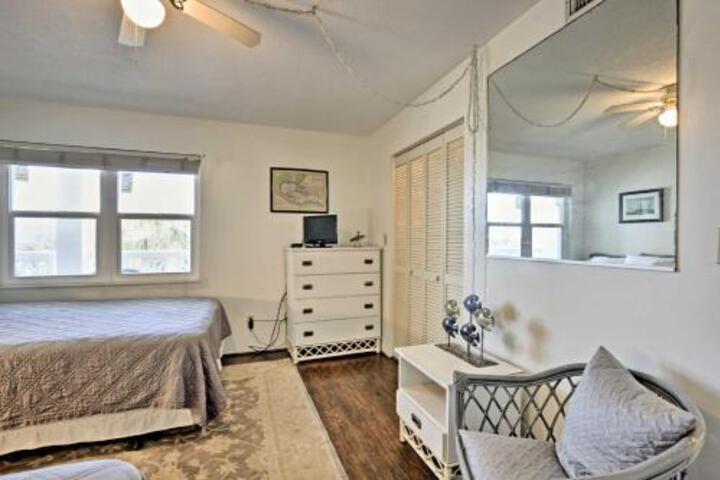 Oceanfront Daytona Beach Condo W / Stunning Views! - thumb 2